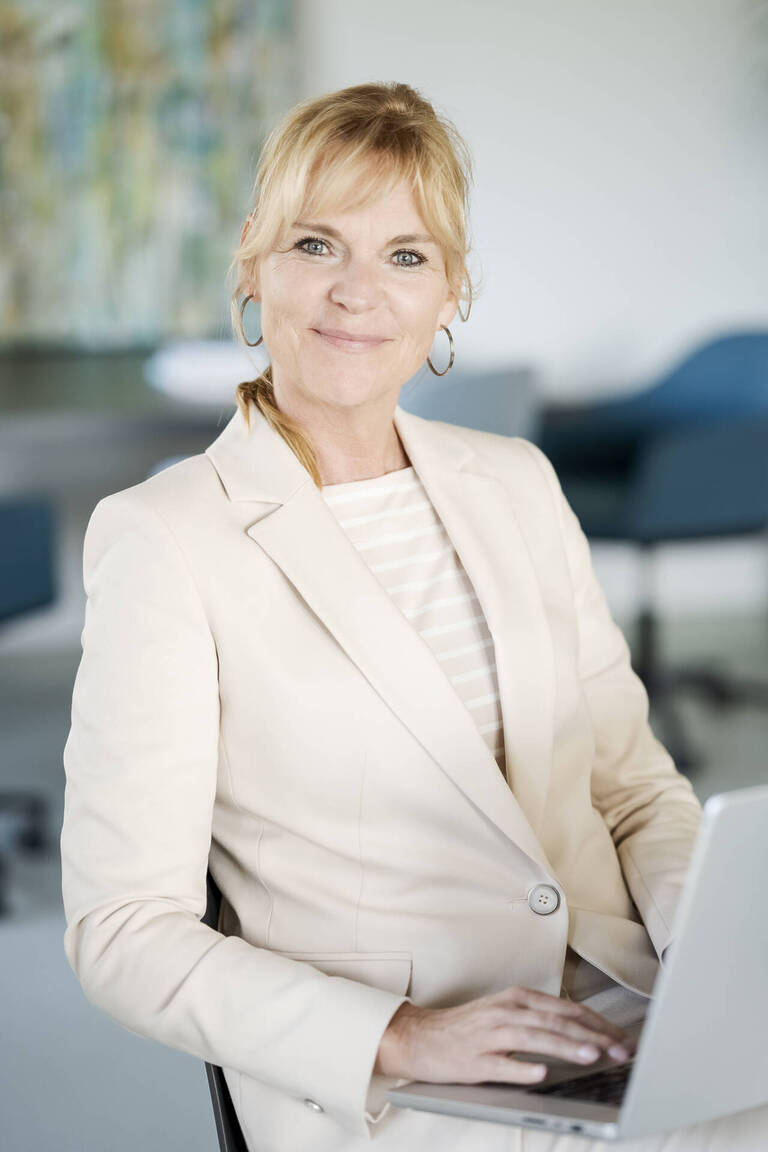 Meinen Leistungen: Astrologie, Business-Astrologie, Astrologie Coaching, Astrologie Beratung, Wirtschaftsastrologie, Astrologie Coaching Persönlichkeitsentwicklung.