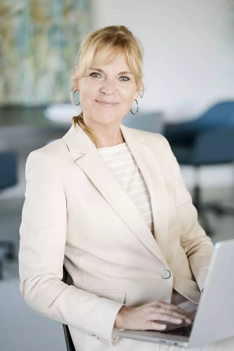 Meinen Leistungen: Astrologie, Business-Astrologie, Astrologie Coaching, Astrologie Beratung, Wirtschaftsastrologie, Astrologie Coaching Persönlichkeitsentwicklung.