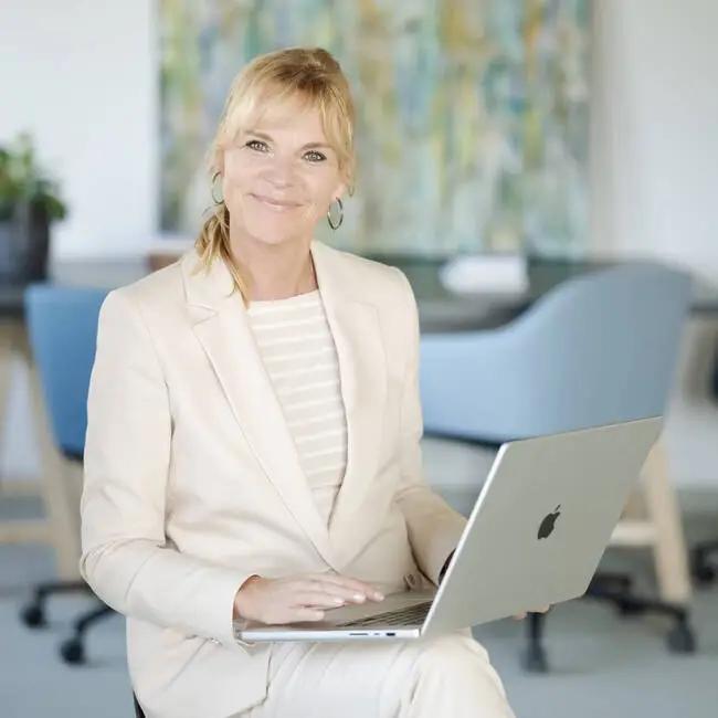 Arbeiten als Astrologin. Meinen Leistungen: Astrologie, Business-Astrologie, Astrologie Coaching, Astrologie Beratung, Wirtschaftsastrologie, Astrologie Coaching Persönlichkeitsentwicklung.