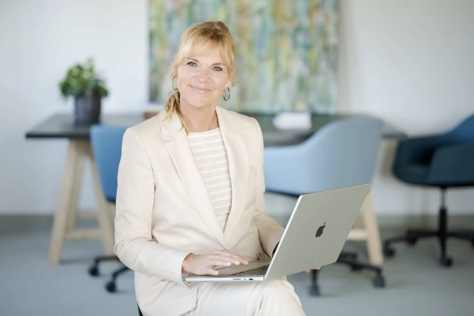 Astrologische Beratung. Meinen Leistungen: Astrologie, Business-Astrologie, Astrologie Coaching, Astrologie Beratung, Wirtschaftsastrologie, Astrologie Coaching Persönlichkeitsentwicklung.